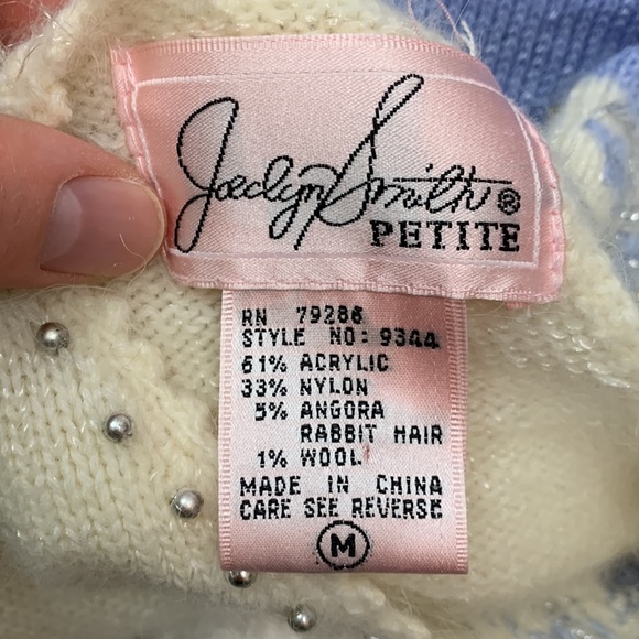 Jaclyn Smith Vintage Sweater - Picture 7 of 8